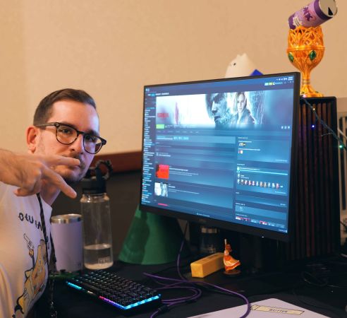 Achievement: Show off your personal battle station!