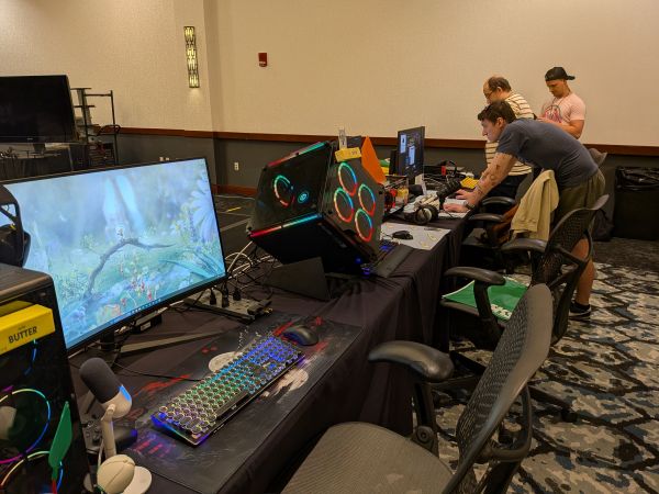 Achievement: Show off your personal battle station!