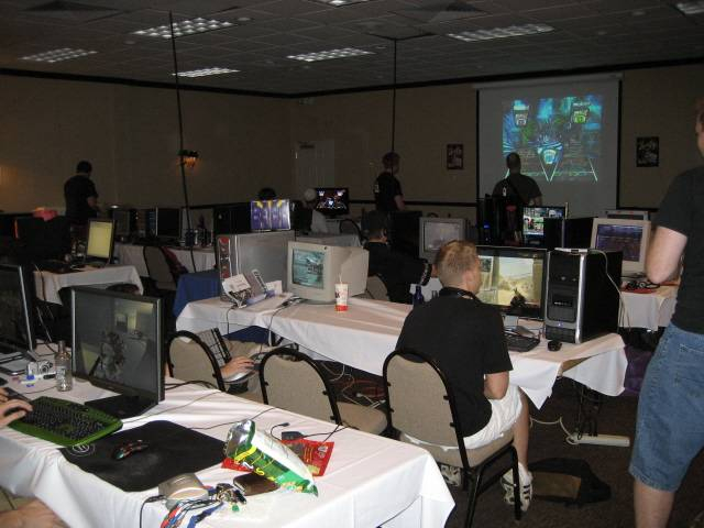 Aug2007lan32.jpg